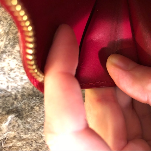 Authentic Louis Vuitton heart ❤️ coin purse - Picture 8 of 8